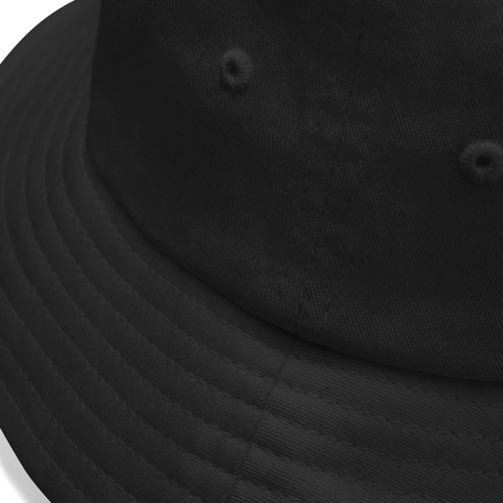 Lost King Old School Bucket - Black/White